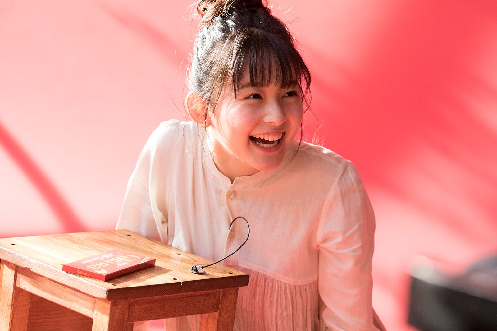 久間田琳加／新CMメイキングカット（提供画像）