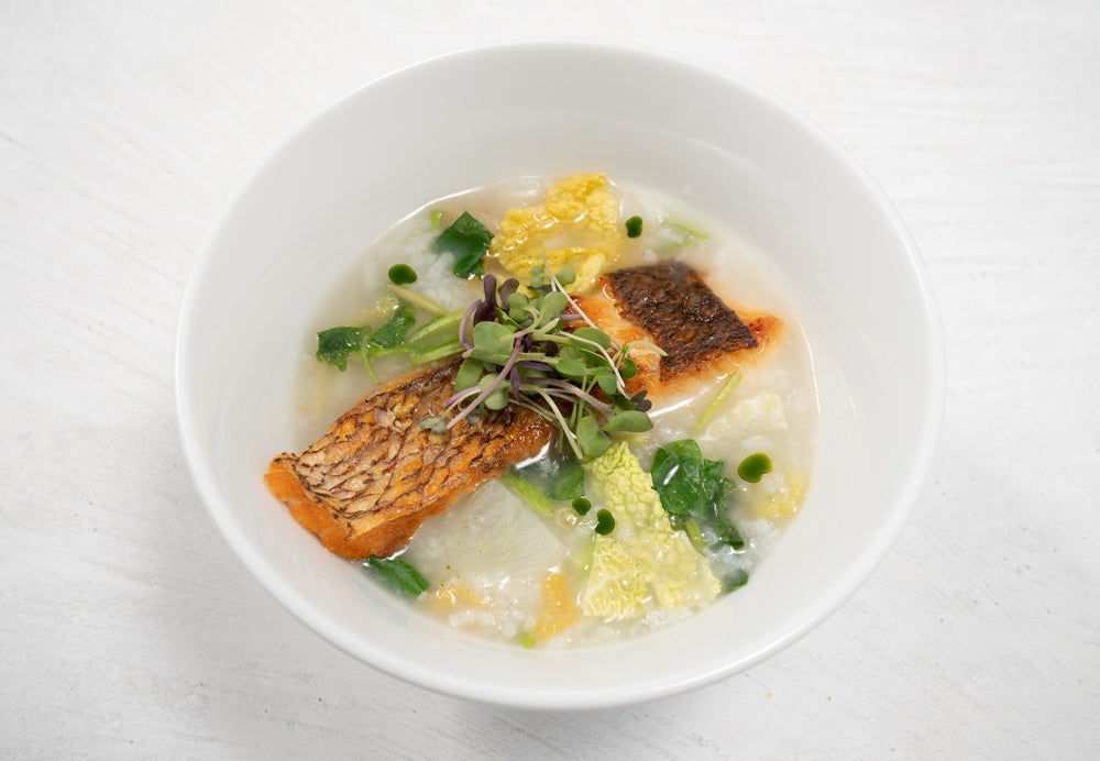 ランチ限定オリジナル 旬の魚の七草粥※1月6日~8日の七草期間のみ/提供画像