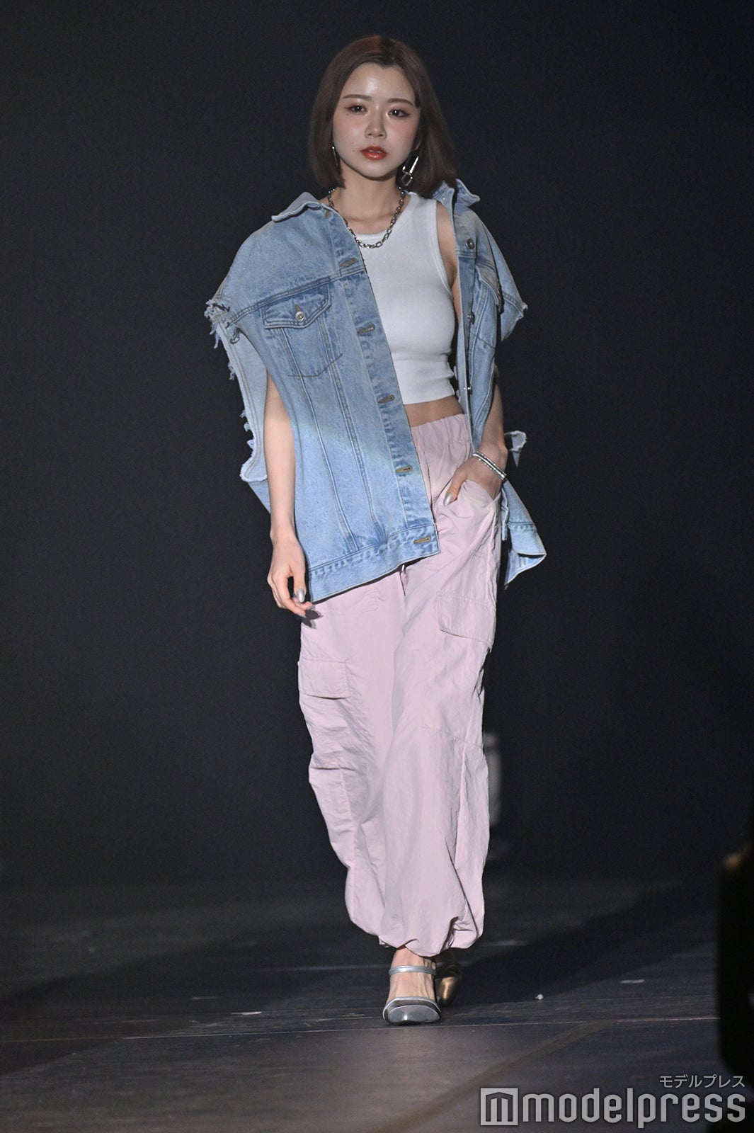 （C）モデルプレス