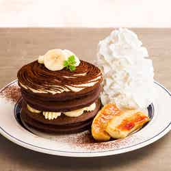 ティラミスバナナパンケーキ税込1,700円/画像提供:Eggs’n Things Japan