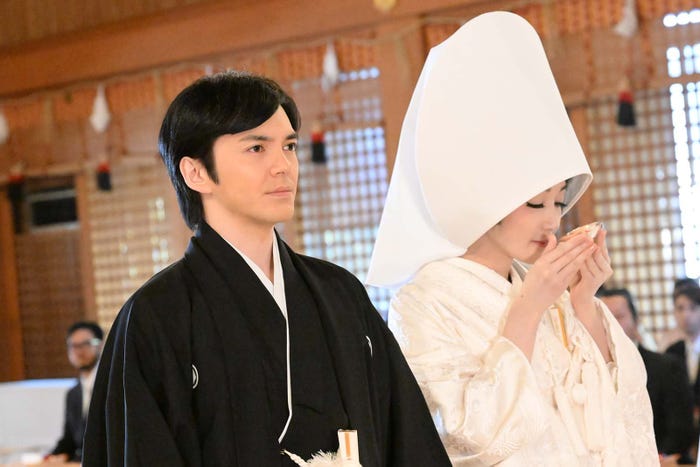 林遣都、高梨臨「VIVANT」第9話より(C)TBS