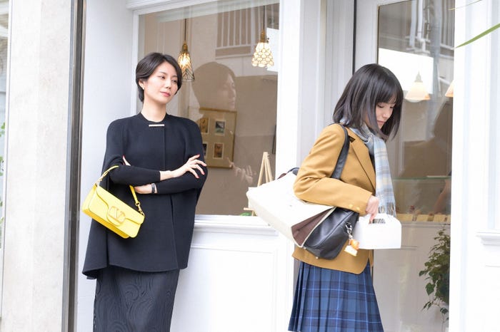 松下奈緒、當真あみ/「Get Ready!」第2話より(C)TBS