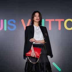 佐藤晴美 （C）Louis Vuitton