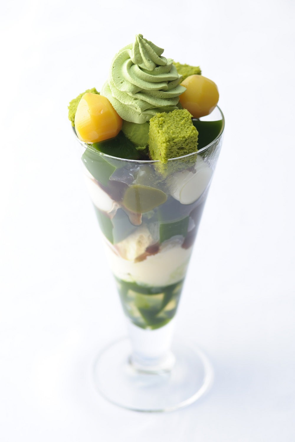 茶寮都路里の特選都路里パフェ／1,383円（税込価格）（提供元：茶寮都路里）