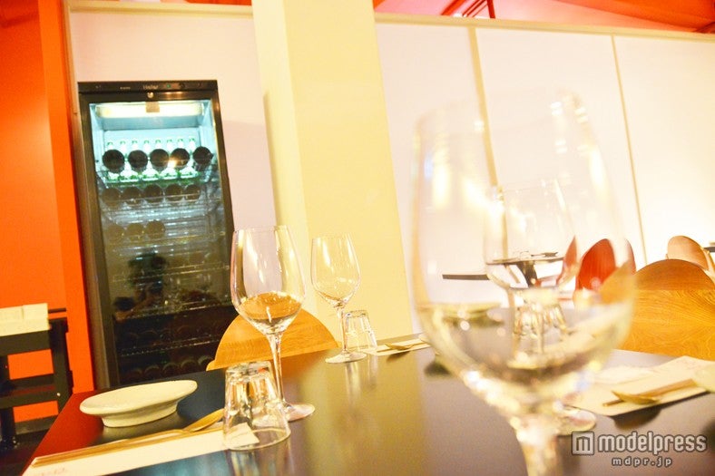 「タルシッタッ」店内