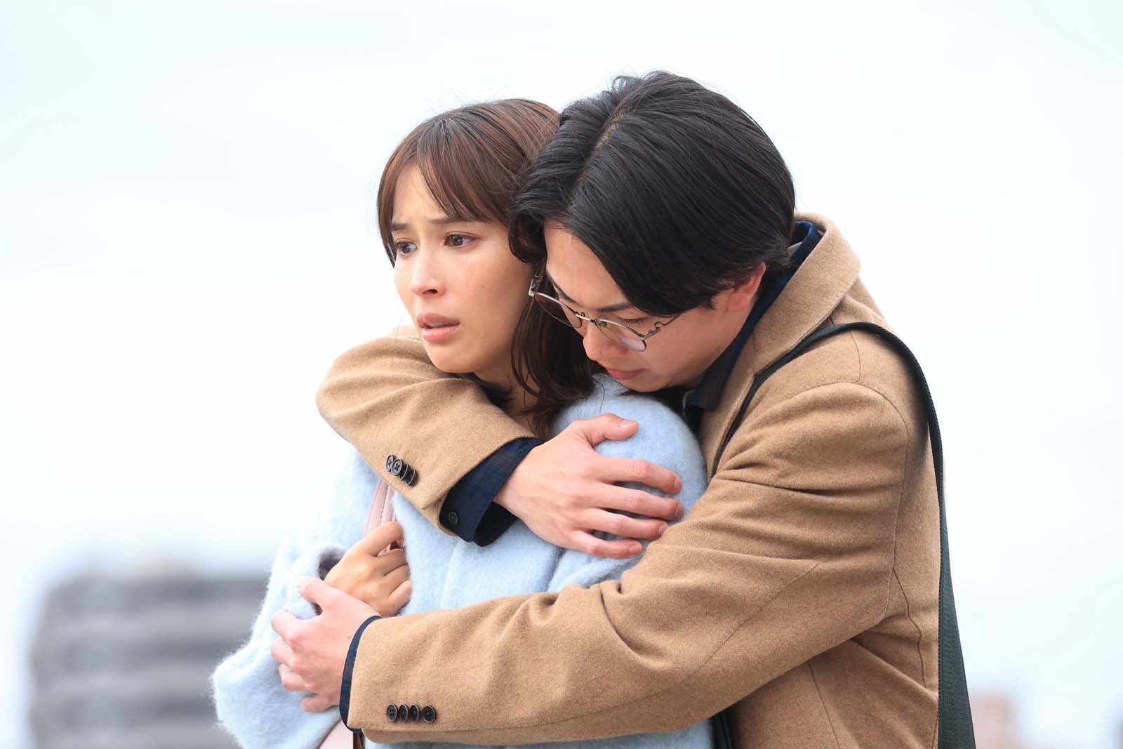 広瀬アリス、綱啓永「366日」第10話より（C）フジテレビ