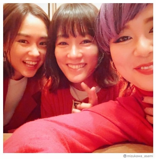 桐谷美玲＆ブルゾンちえみ、水川あさみの結婚を祝福 “ひとパー”トリオ集結にファン歓喜