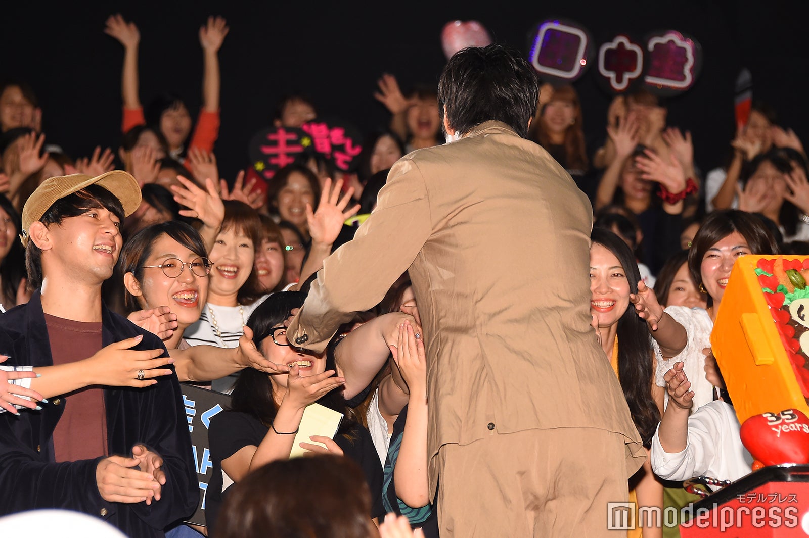 サービス精神旺盛“存在が罪”な田中圭（C）モデルプレス