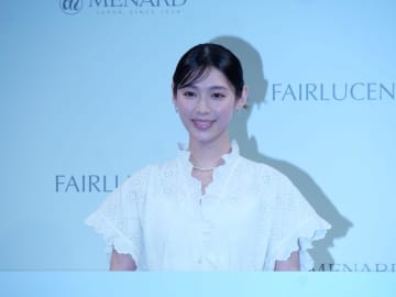 白石聖 わぁ～！女神級の美貌！白肌が発光してる…さすが！文字も美しいとは