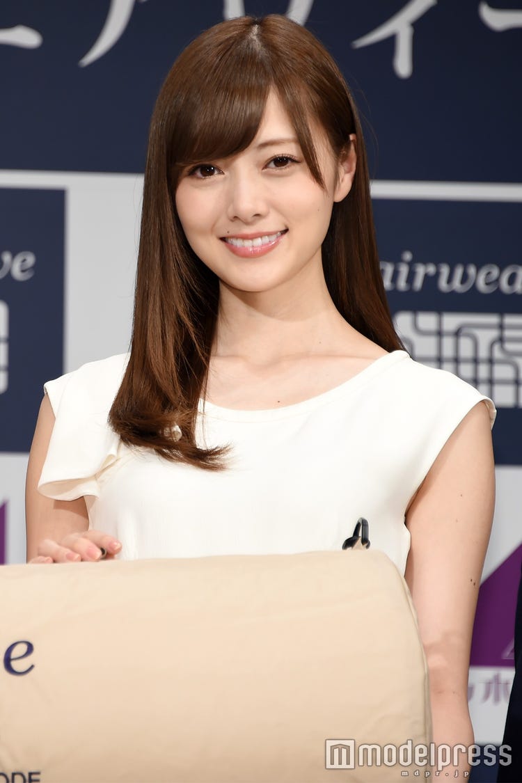 流出　白石麻梨奈 画像3/78) 白石麻衣が卒業発表 乃木坂46“絶対的エース”として活躍 写真集は“今世紀最大のヒット作”に＜略歴＞ - モデルプレス