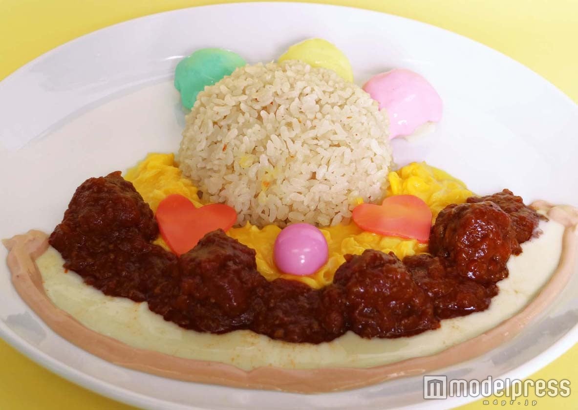 イースタープレート（C）’76，’91，’96，’01，’12，’16 SANRIO