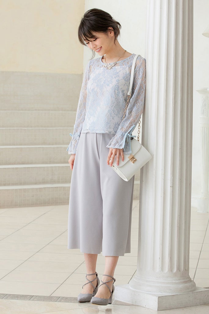 フラワーレーストップスインナーキャミソールセット「Rusheria」1,990円(税込)／画像提供：Color