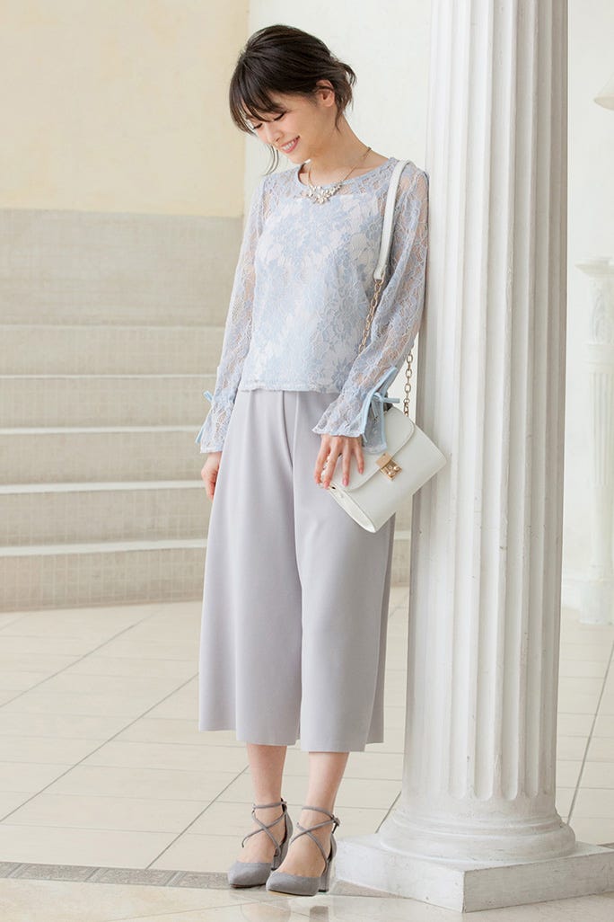 フラワーレーストップスインナーキャミソールセット「Rusheria」1,990円(税込)/画像提供:Color