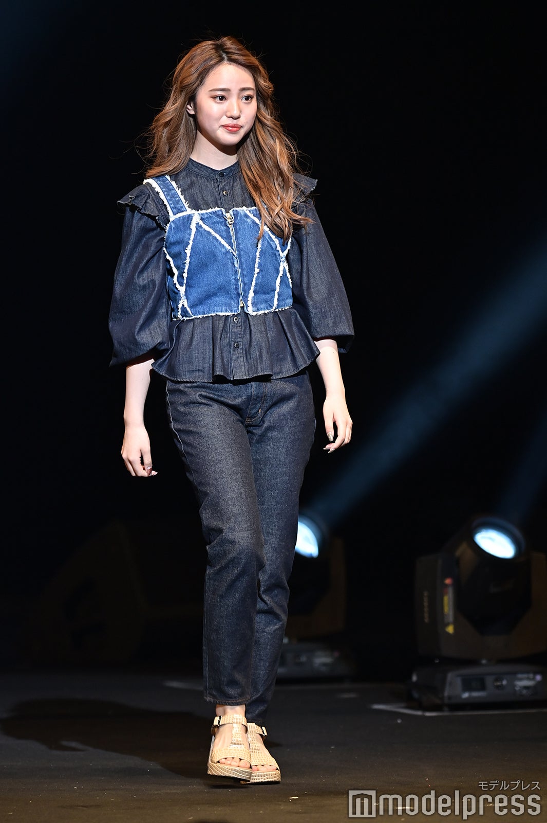 （C）モデルプレス