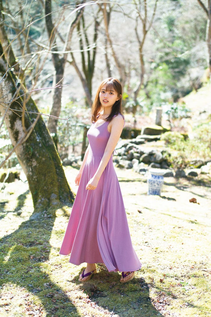 森日菜美『FRIDAY』4月16日号/撮影:細居幸次郎(画像提供:講談社)