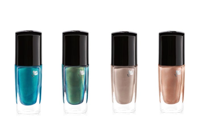 左から、013.L’ESPRIT LIBRE、203.L’ECHAPPÉE BELLE、303.REFLET D’ARGENT、403.GRAIN DE FOLIE/画像提供:ランコム