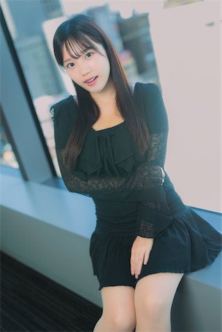 コンプレックスだった150cm・Hカップが武器に…建設現場監督⇒“世界の妹”を誕生させた母親のひと押し