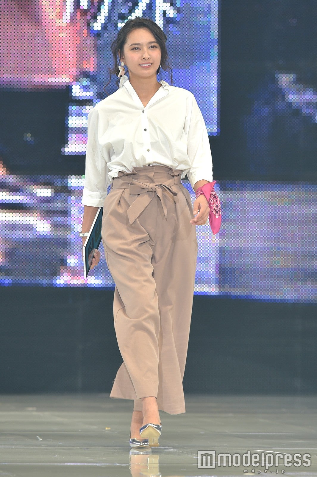 加藤夏希（C）モデルプレス