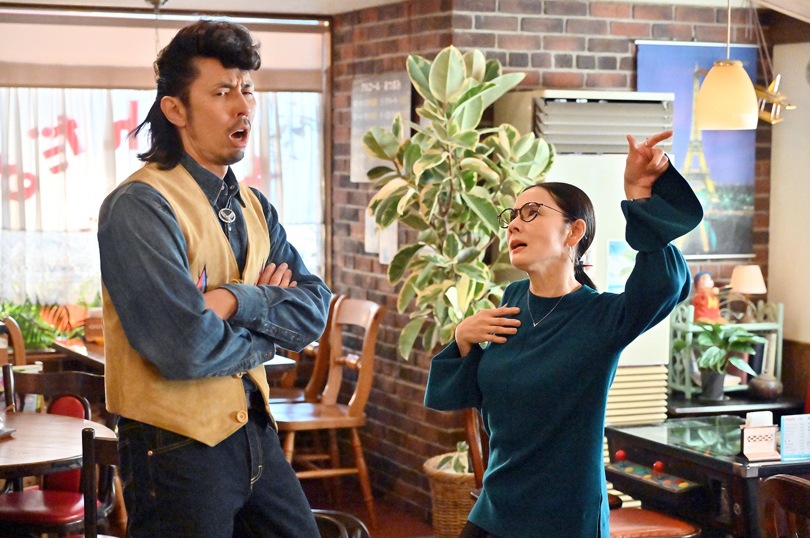 袴田吉彦、吉田羊「不適切にもほどがある！」第7話より（C）TBS