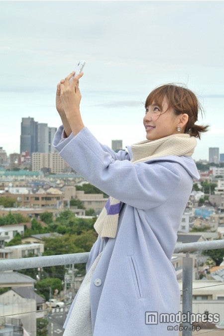 篠田麻里子／新CM「手のひら年賀状」編