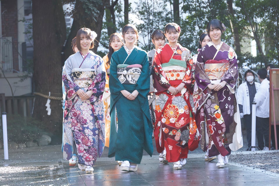 （後列左から）佐藤璃果、金川紗耶、中村麗乃、北川悠理（前列左から）阪口珠美、久保史緒里、遠藤さくら、賀喜遥香（提供写真）