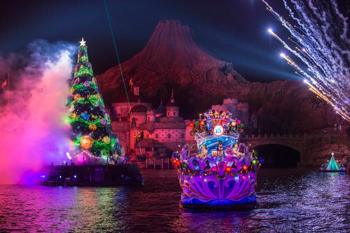 「カラー・オブ・クリスマス~ナイトタイム・ウィッシュ~」(C)Disney