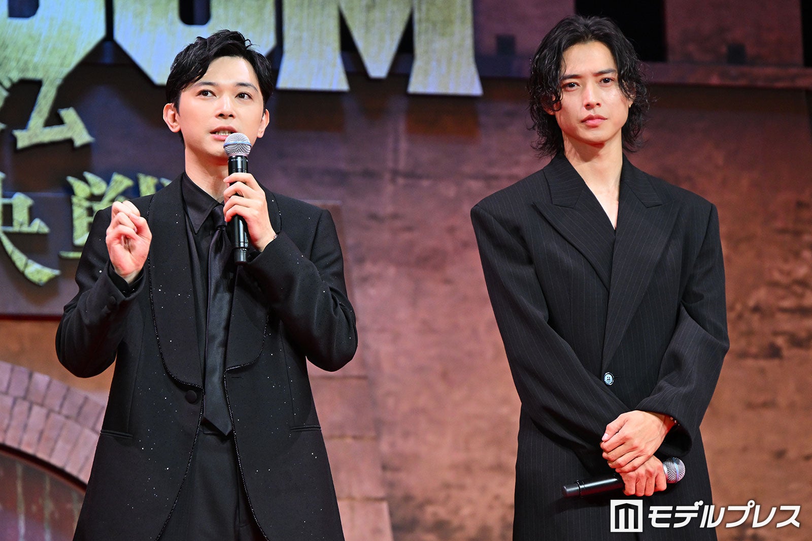 吉沢亮、山崎賢人（C）モデルプレス