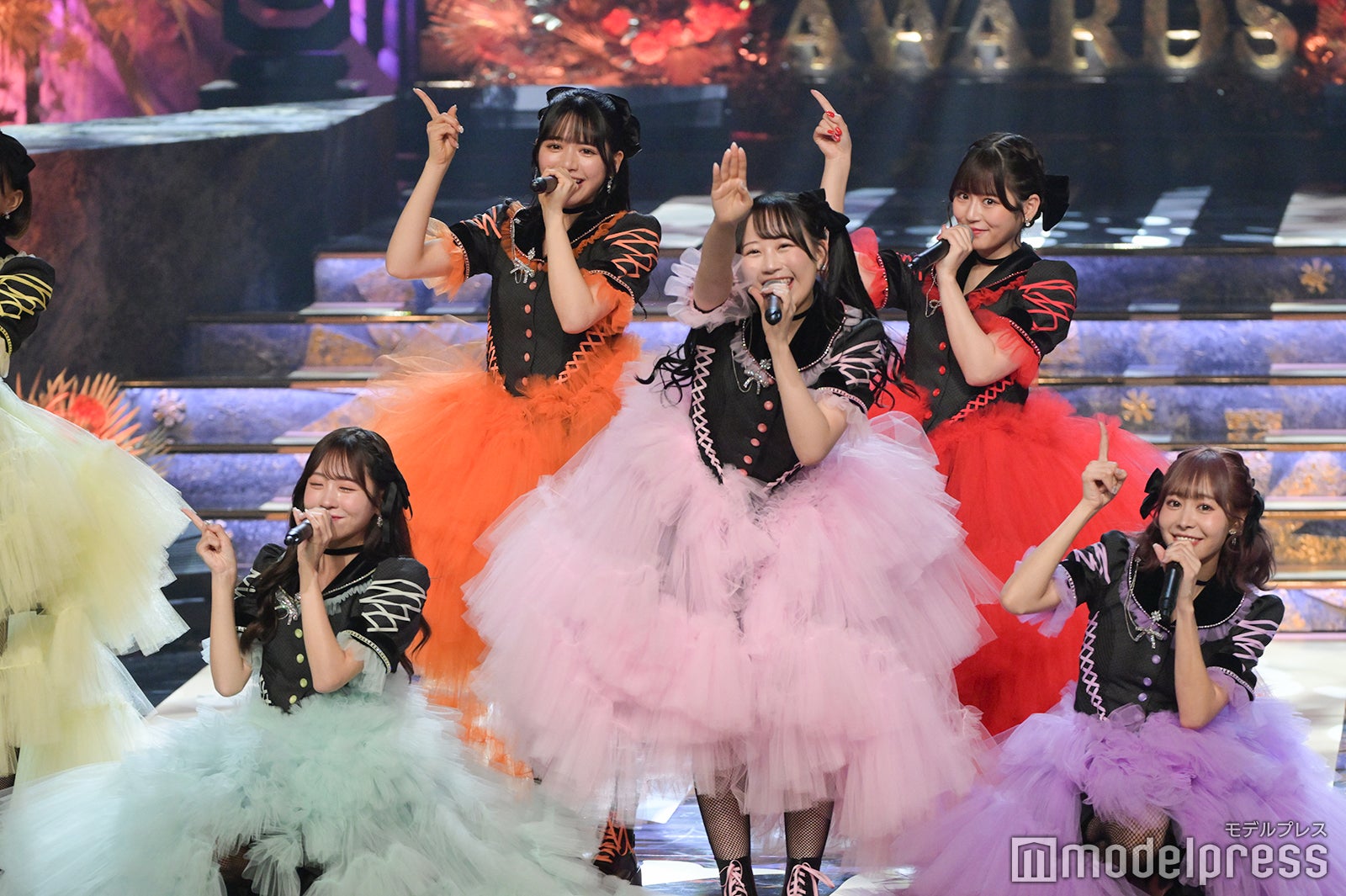 FRUITS ZIPPER（C）モデルプレス