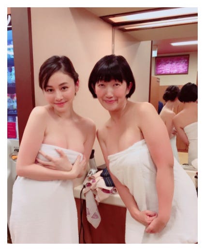 杉原杏璃 川村エミコ バスタオル1枚で豊満バストがチラリ モデルプレス 杉原杏璃 川村エミコ バスタオル1枚で豊満バストがチラリ モデルプレス