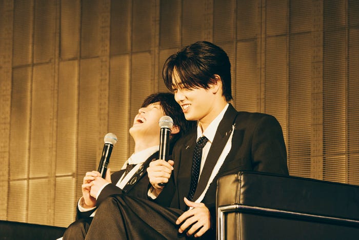 西山智樹、前田大輔/FIRST FANMEETING「TAG SEARCH - 0 to BRAND -」の様子/撮影:林将平 写真提供:ホリプロ