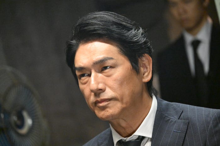 高橋克典「放送局占拠」第8話(C)日本テレビ