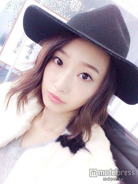 ロングヘアをバッサリとカットし、イメージチェンジを遂げた菜香（画像：所属事務所提供）【モデルプレス】