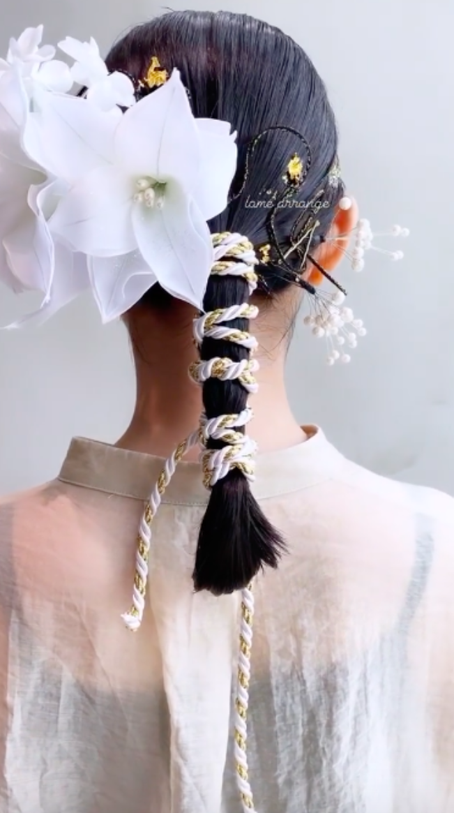 リボンを使ったヘアアレンジ