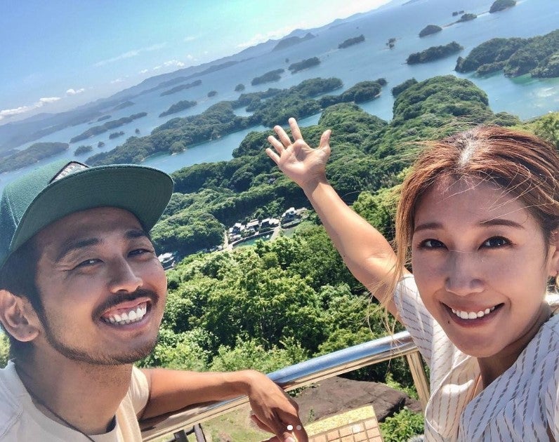 妻がすい臓がん発覚・余命宣告された夫婦YouTuberサニージャーニー、挙式を報告 ウェディングドレス＆タキシード姿で号泣