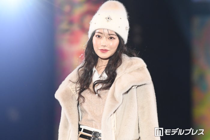 なこなこカップル・なごみ「サツコレ」イベントトップ＆ラストで堂々ランウェイ【札幌コレクション 2024 A／W】