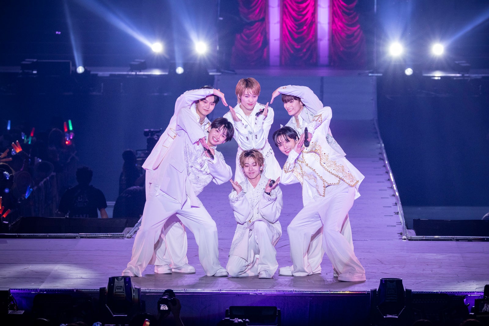 ONE N' ONLY「EBiDAN THE LIVE CRUISE 2024」YELLOW ISLAND（C）米山三郎／ウチダアキヤ