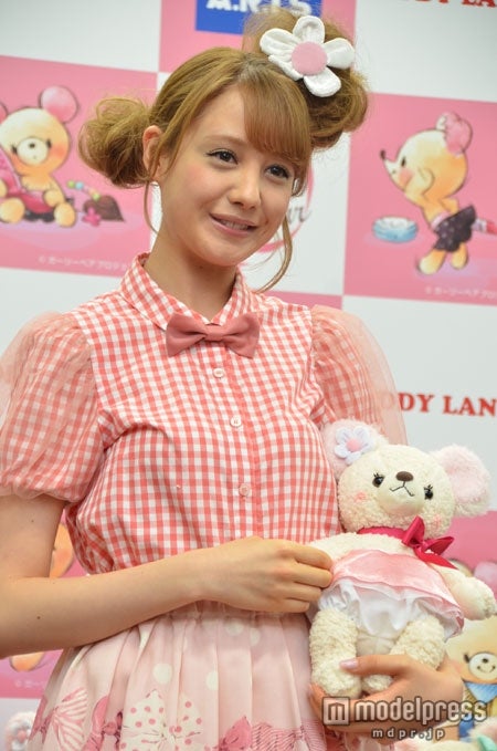 トリンドル玲奈