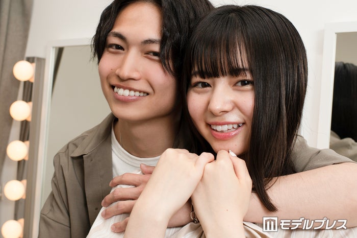 恋オオカミ 両想いペアインタビュー 吉田伶香 綱啓永 惹かれた理由と葛藤の期間 自分に言い聞かせていた モデルプレス