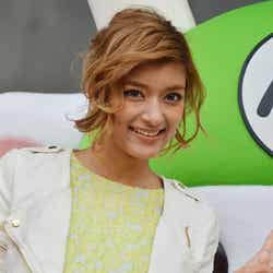 ローラ