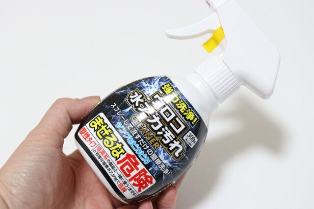 ダイソー　強力洗浄！ウロコ水アカ汚れCLEANER