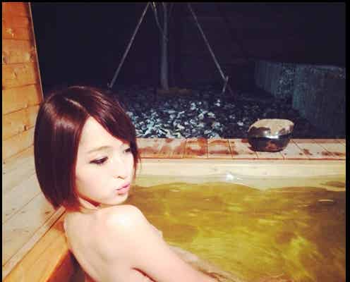 佐藤かよ、セクシー入浴ショット披露