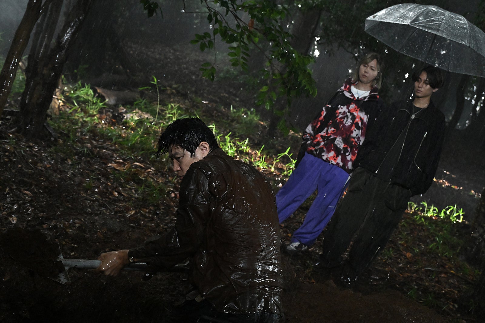 鈴木亮平、藤澤涼架、永瀬廉「リブート」第6話（C）TBS