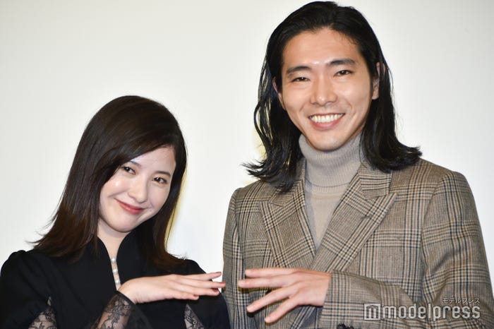 吉高由里子、柄本佑(C)モデルプレス