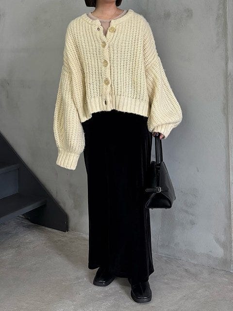 黒スカート コーデ 黒スカートコーデ1