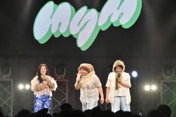 MyM timeleszの「裏」でクリスマスライブ 来年5月2周年ライブは過去最大規模 森三中・大島「助けてください」