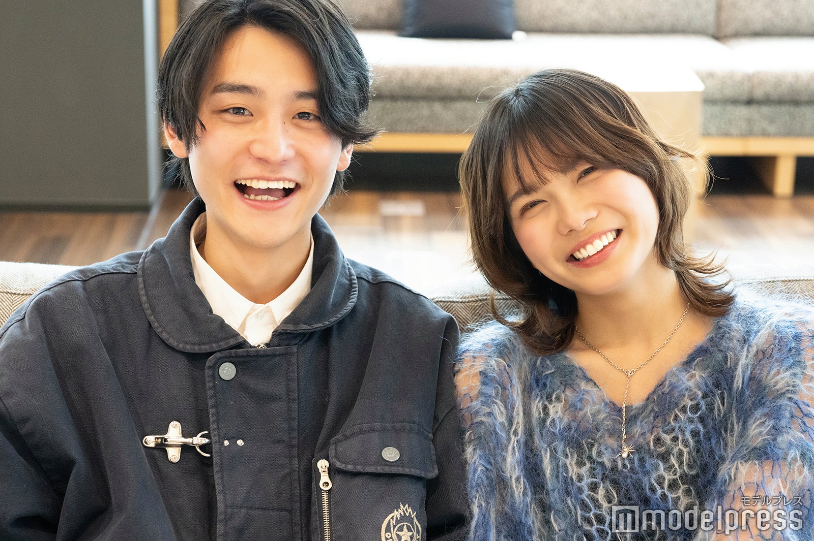仮面ライダーリバイス」悪の女王アギレラ役・浅倉唯、演技経験