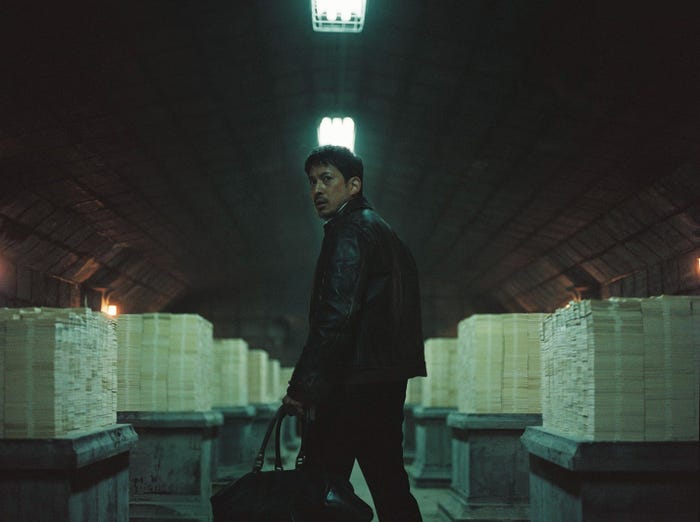 岡田准一(C)2023映画「最後まで行く」製作委員会