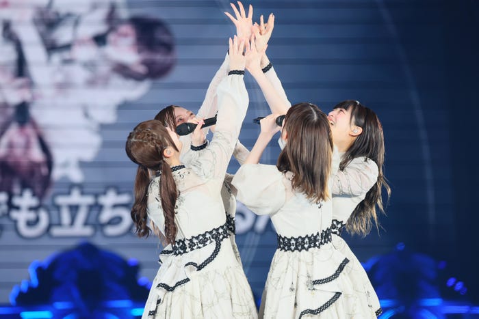 乃木坂46(C)乃木坂46LLC