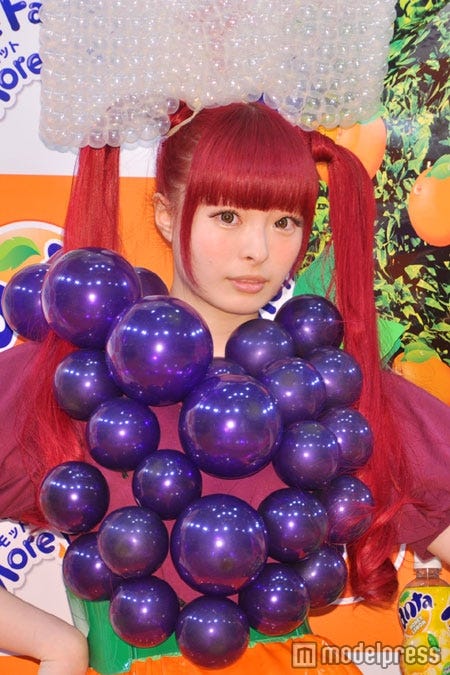 きゃりーぱみゅぱみゅ 全身でファンタを表現 曙との対戦に大興奮 モデルプレス きゃりーぱみゅぱみゅ 全身でファンタを表現 曙との対戦に大興奮 モデルプレス