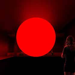 チームラボリコネクト:アートとサウナ 六本木/空中浮揚/画像提供:チームラボ